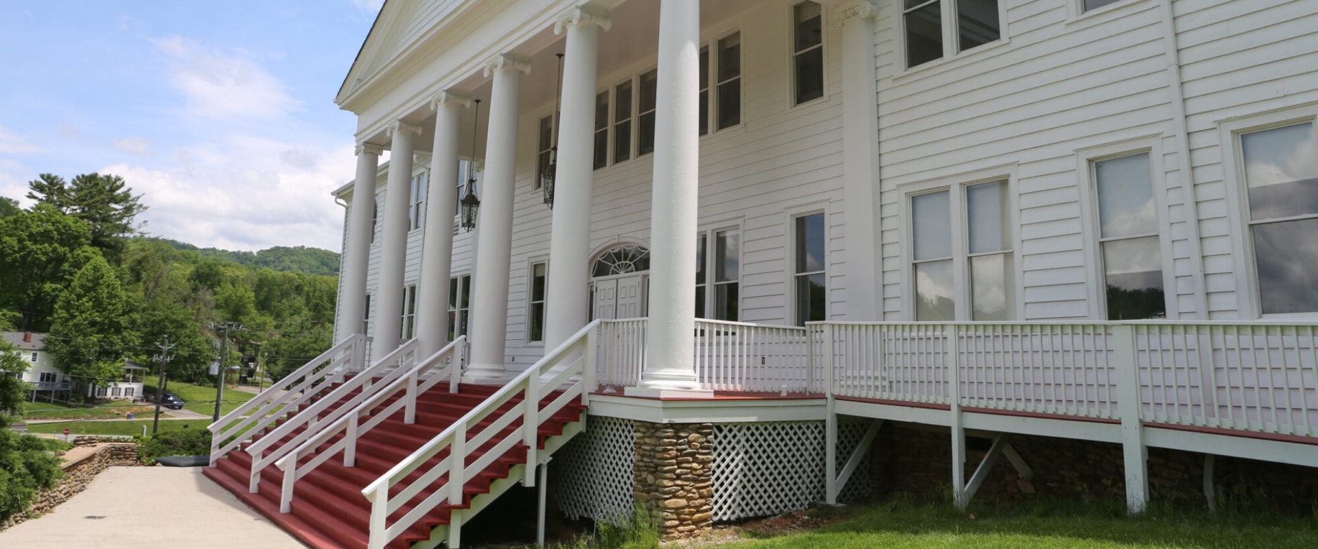 Navigating State Laws for Building Structures on Private Property in St. Leonard, Maryland